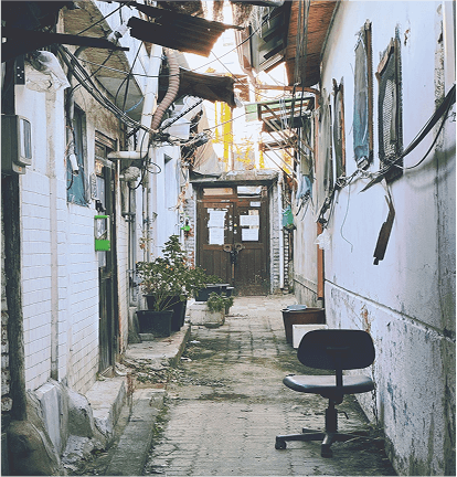 "쓰레기마저 온기였던 그 골목”